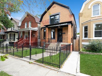 6953 S Prairie Ave, Chicago, IL, 60637