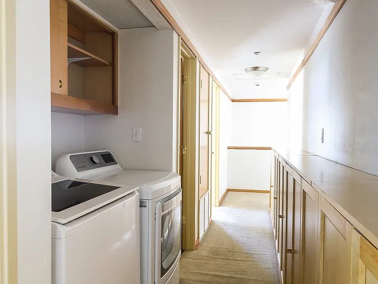 1735 Elm St — Photo 31