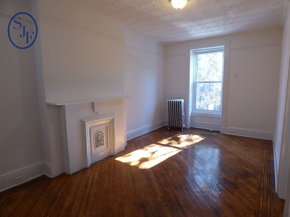 1st image of 557 Halsey St #3