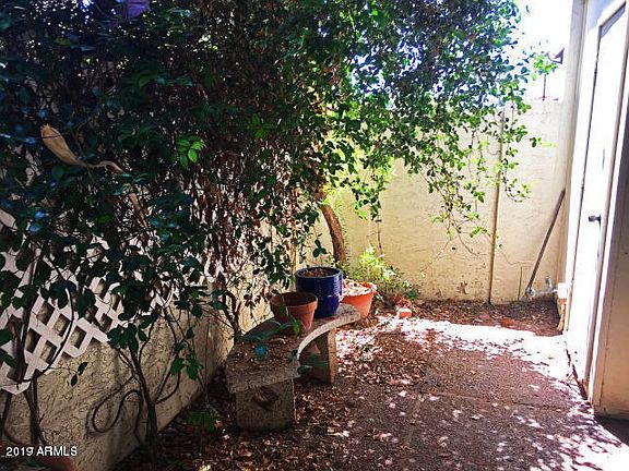 EDGEMONT BACK PATIO ENTRANCE 2019