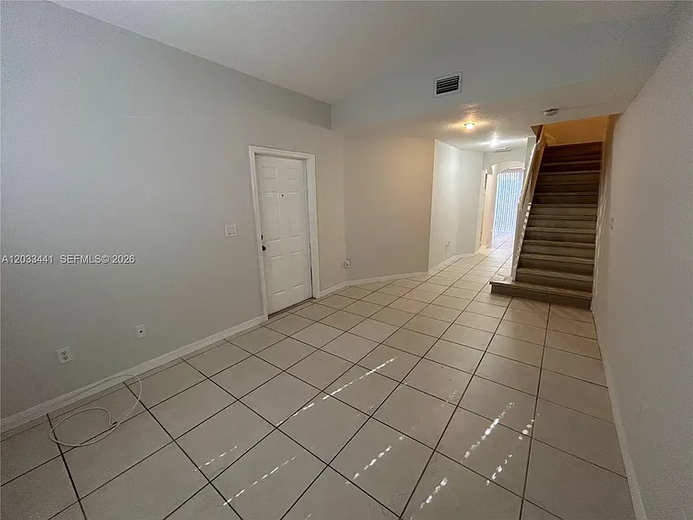 4961 Leeward Ln #3102 — Photo 2