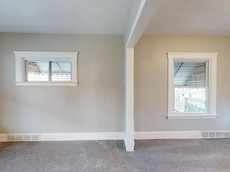 3065 W 105th St — Photo 13
