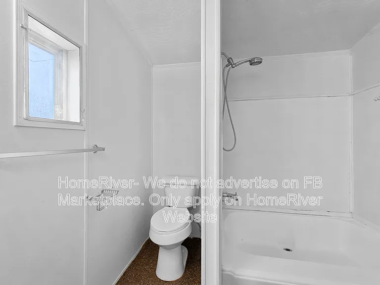 2920 S Windsor Rd — Photo 12
