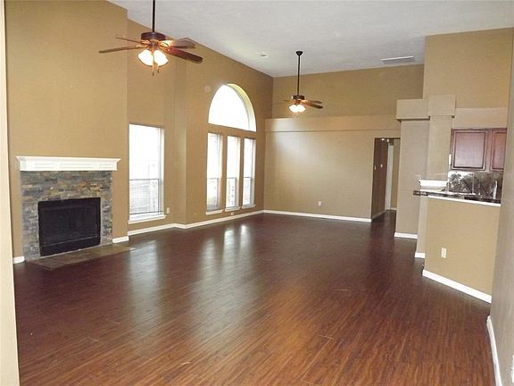 Tall Ceilings with Shadow Box