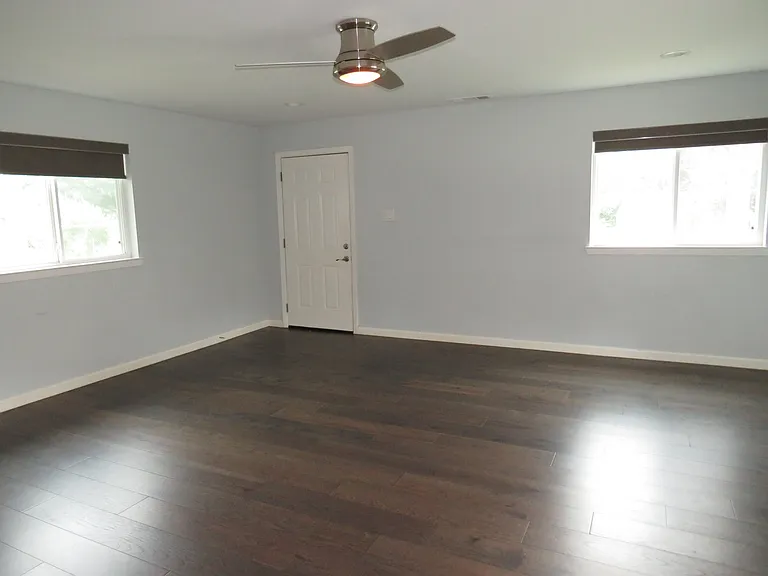 1026 Thomas St — Photo 27