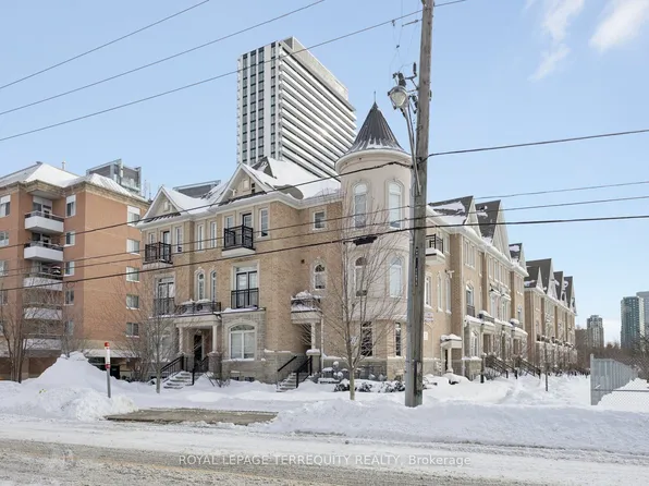 39 Drewry Ave #Townhouse 27, Toronto, ON M2M 0B4