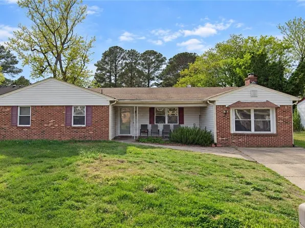 3105 Kenelm Dr, Chesapeake, VA 23323