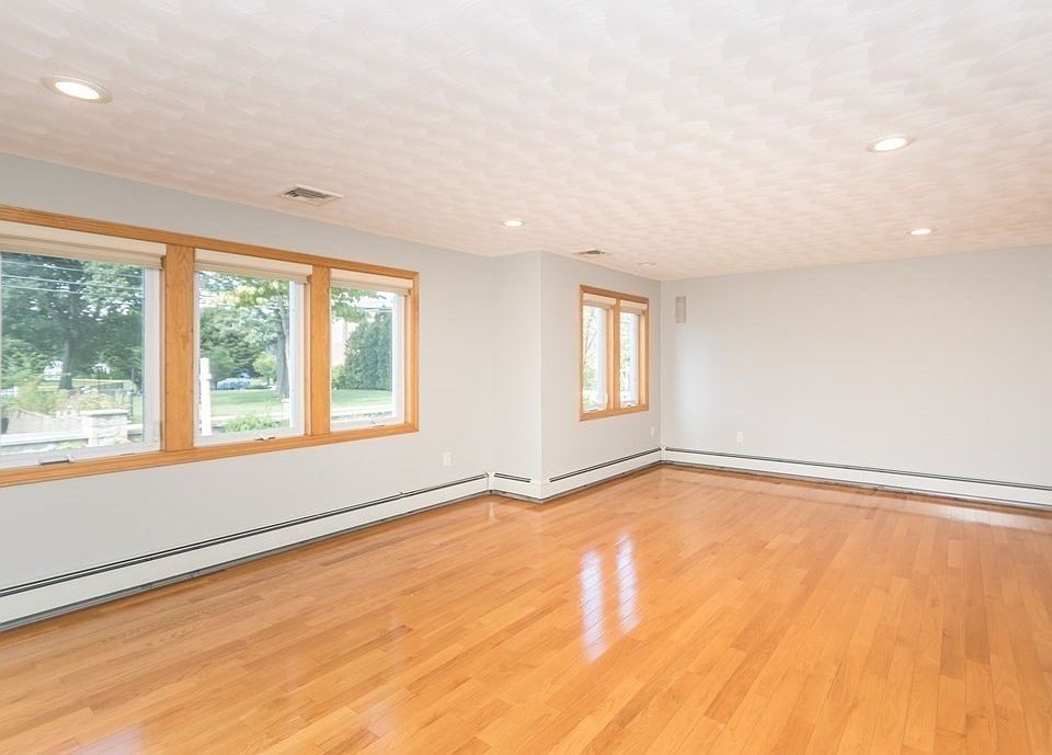 129 Beal Rd, Waltham, MA 02453 Zillow