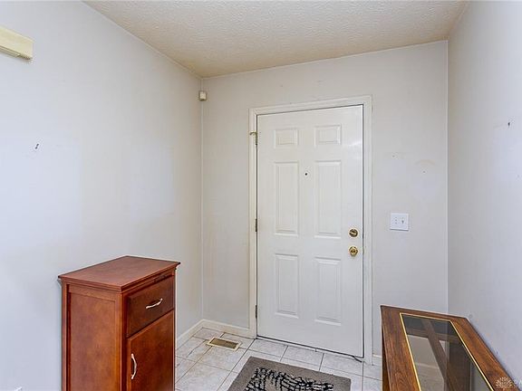 4th image of 170 Copperfield Dr