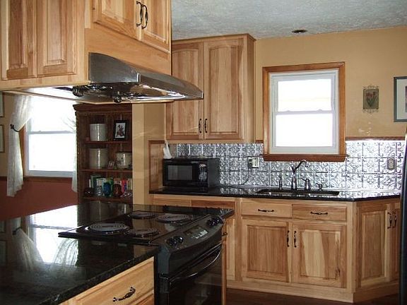 Custom Kitchen - Solid Pecan Cabinetry