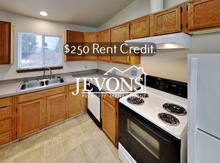 1305 S 18th Ave APT A, Yakima, WA 98902