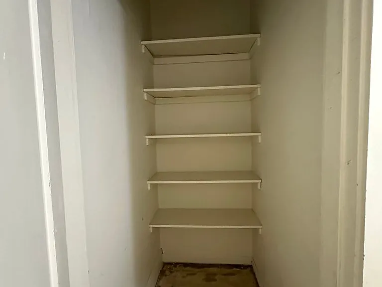 226 N 14th St #1400 — Photo 18