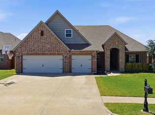 13502 S Oak Ct, Glenpool, OK 74033