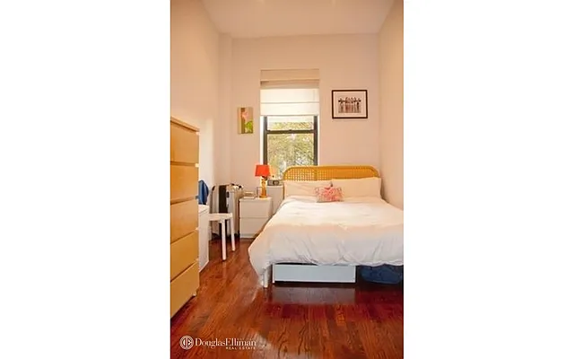 Rented by Douglas Elliman | media 21