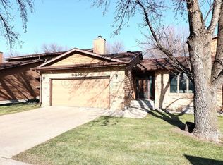 3205 17th Ave S #J, Fargo, ND 58103