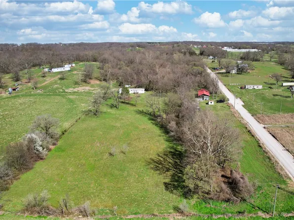 12129 Roy Jech Farm Rd, Gentry, AR 72734