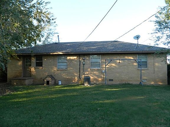 3rd image of 2126 NW Lincoln Ave