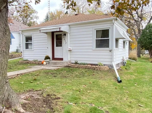 612 2nd Ave, Dixon, IL 61021