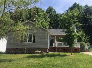 507 Three Oaks Dr, High Point, NC 27265