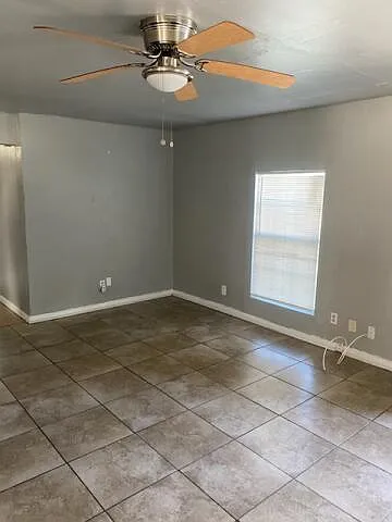1520 Coleman Ave — Photo 2