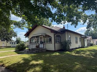 1002 8th Ave E, Oskaloosa, IA
