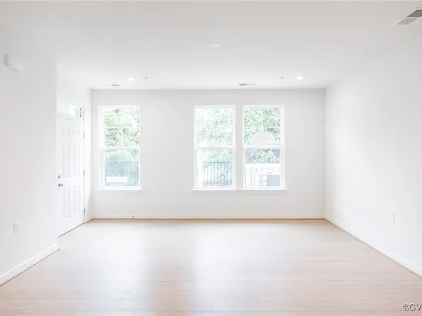 5305 Twisting Vine Ln #104, Glen Allen, VA 23059