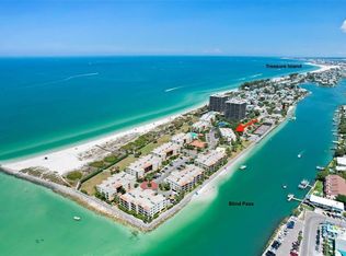 7537 Bayshore Dr APT 406, Treasure Island, FL 33706