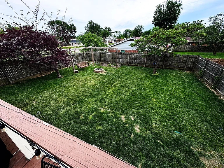 429 Mayfair Dr — Photo 9