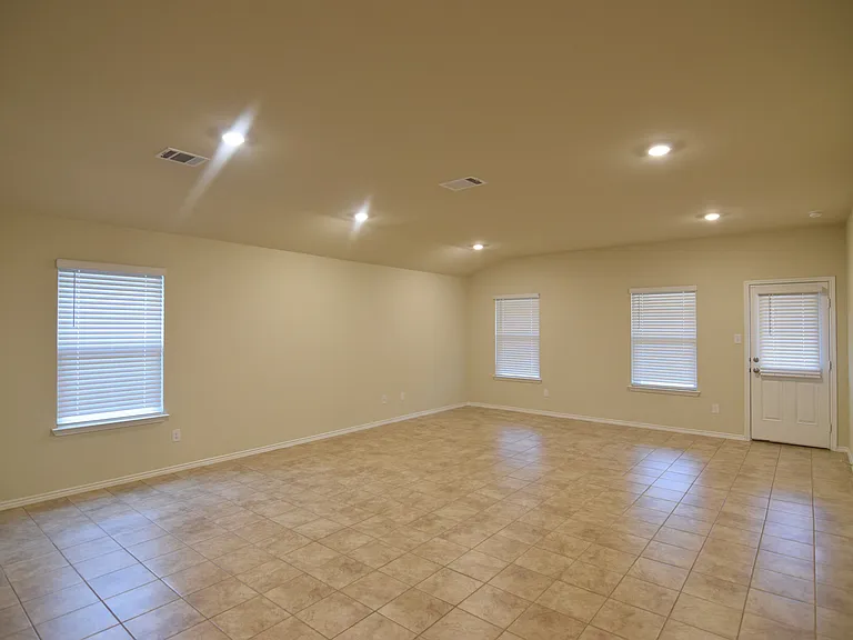 9619 Falme Ln — Photo 9