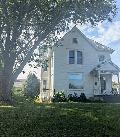 122 North St — Photo 31