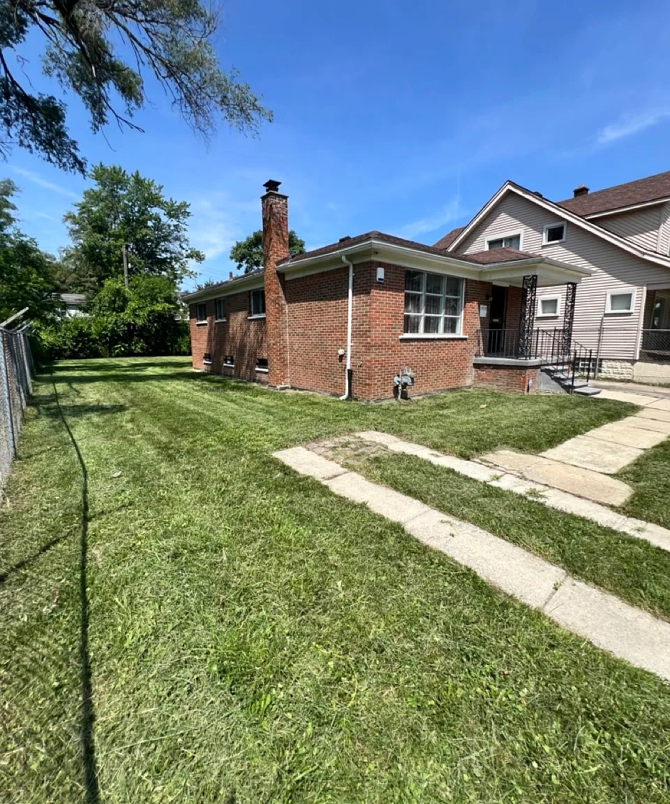 3 bed, 986 sqft, $1,650 — Photo 4