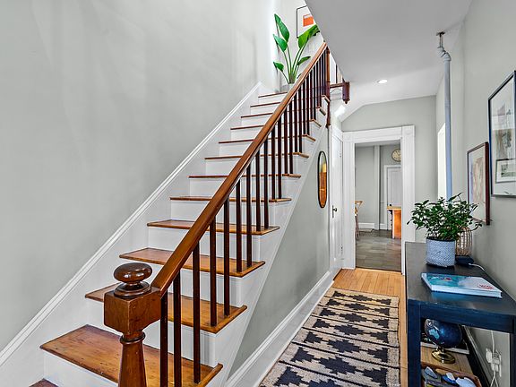 2nd image of 70 Kenyon Ave
