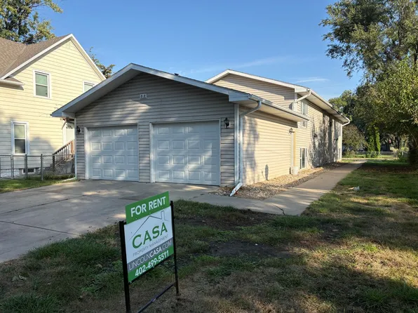 808 Peach - For Sale 10/15/26, 808 Peach St APT 2, Lincoln, NE 68502