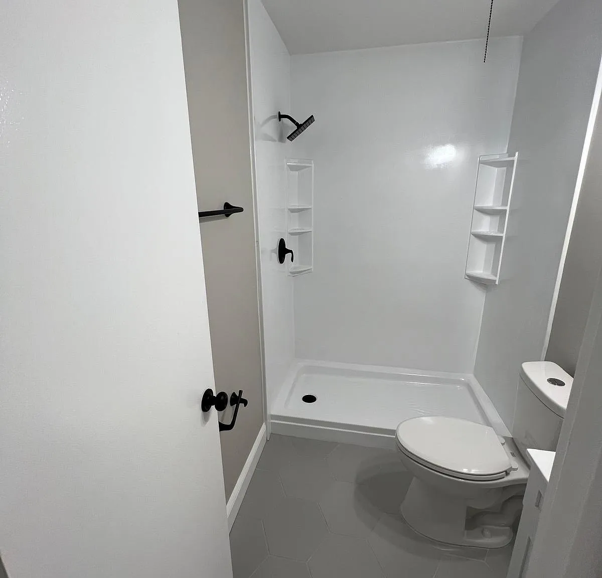 2 bed, 900 sqft, $1,800 — Photo 2