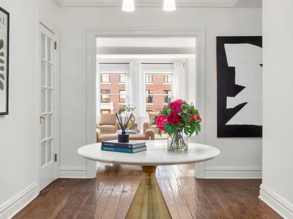 975 Park Avenue image 6 of 19