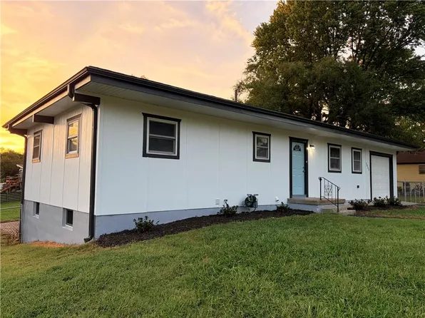 2852 N 63rd St, Kansas City, KS 66104