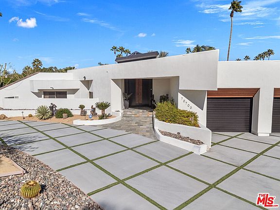 3rd image of 70700 Tamarisk Ln