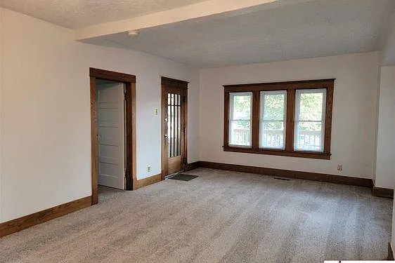 406 W 23rd Ave — Photo 7