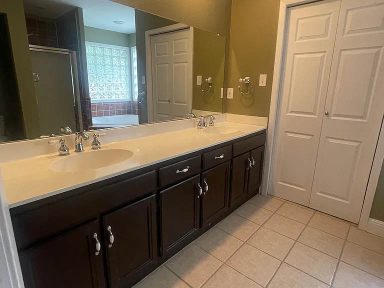 8413 Slant Oak Dr — Photo 9