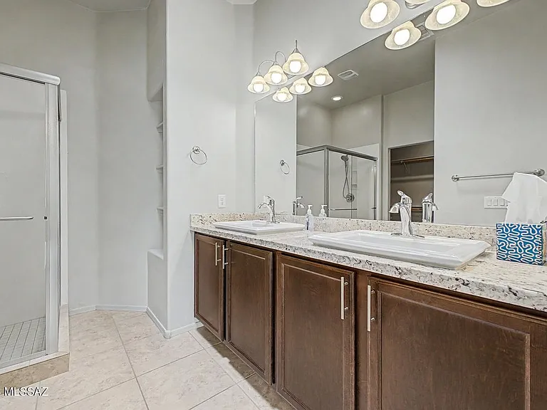 9854 N Wide Sky Dr — Photo 25