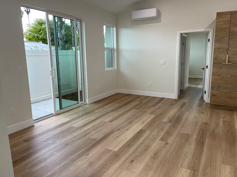 422 Emilia Pl — Photo 11
