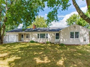 68 Hawthorne Dr, Seekonk, MA 02771