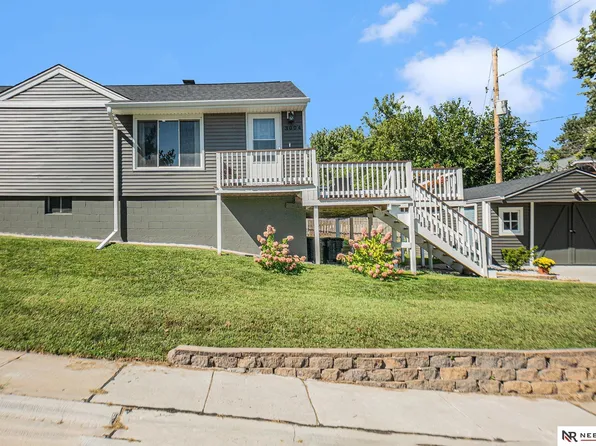 3004 Arbor St, Omaha, NE 68105