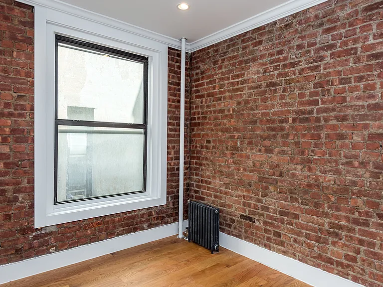 250 Washington Ave #C3 — Photo 8