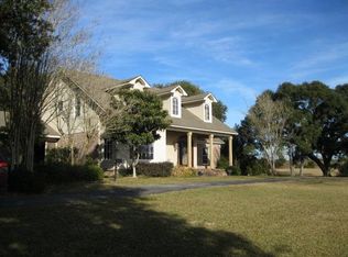 7031 State Highway 24 St, Centreville, MS 39631