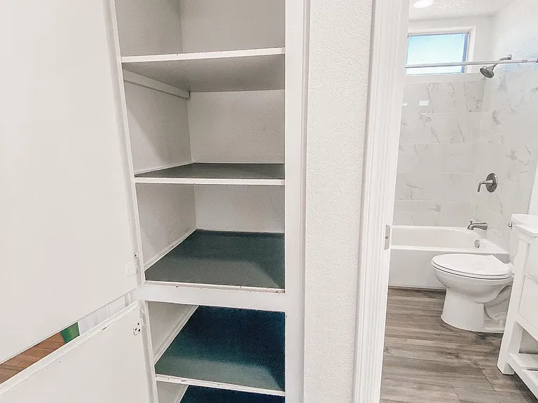 4431 Plaza Vis #D — Photo 18