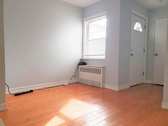 3rd image of 2041 E 67th St Floor 1