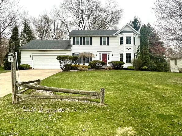 10352 Misty Ridge Dr, Painesville, OH 44077