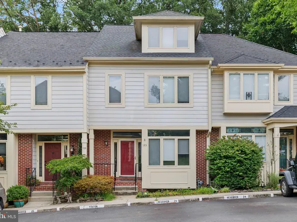 123 E Colonial Dr, Occoquan, VA 22125