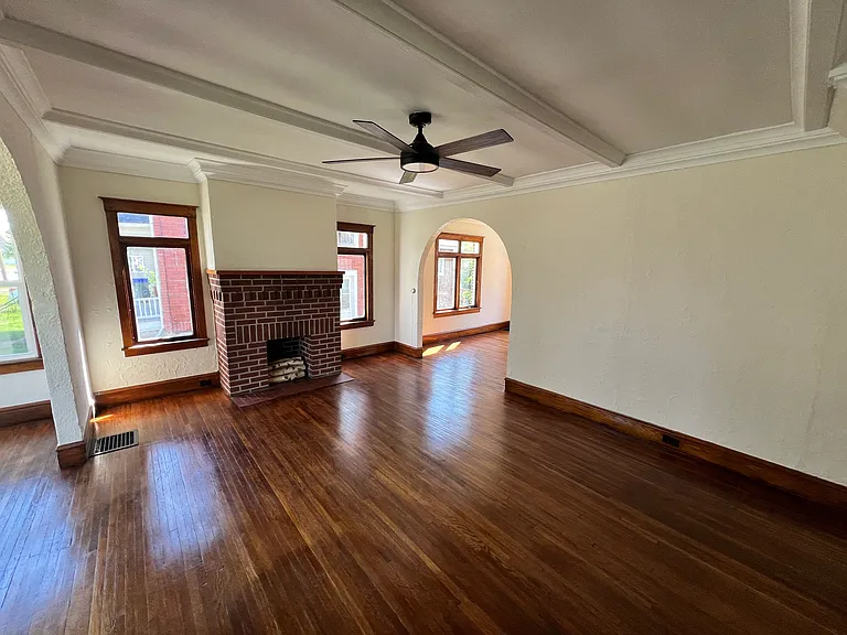 113 Layton St — Photo 4